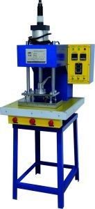 Un buon prezzo. Semi-automatica 3D Heat Embossing Machine per tessuti ODM in linea