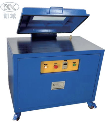 Un buon prezzo. Macchina per la fabbricazione di portachiavi in PVC da 3 kW per etichette in gomma di silicone in linea